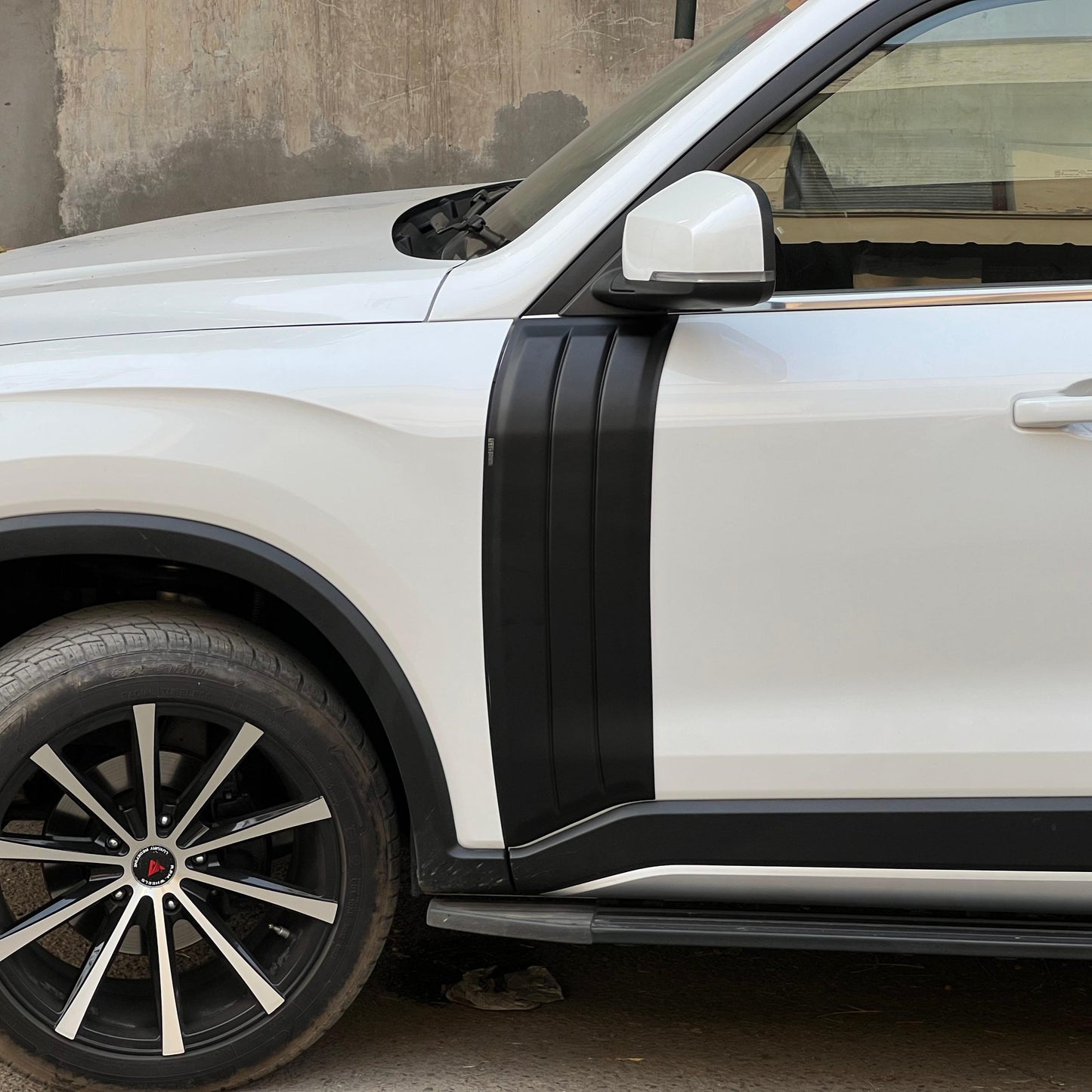 DoorDrip for Mahindra Scorpio N