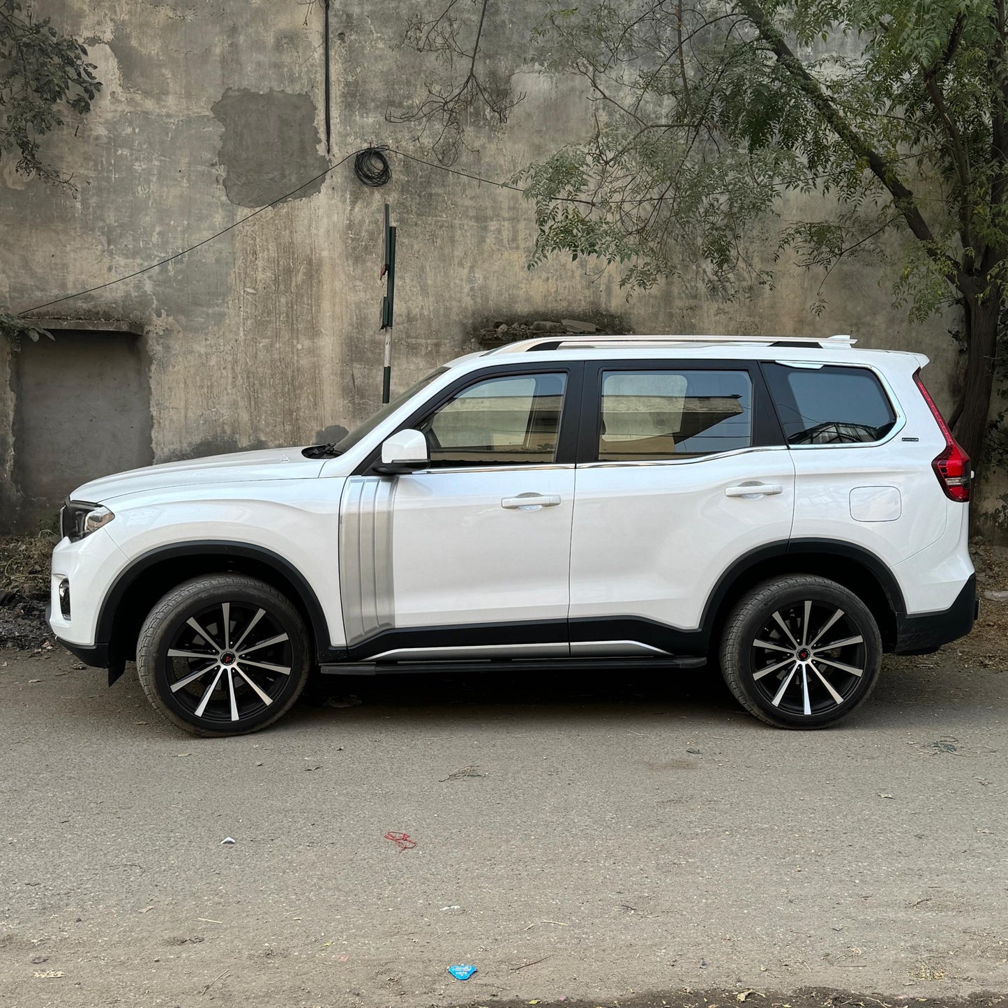 DoorDrip for Mahindra Scorpio N