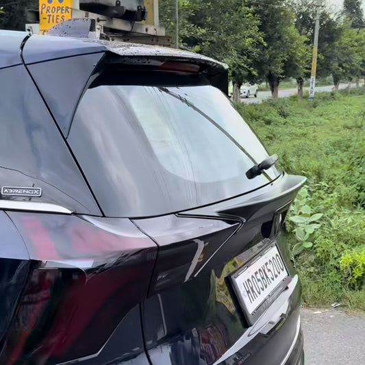 Lower Spoiler for Mahindra XUV700 - PreBook