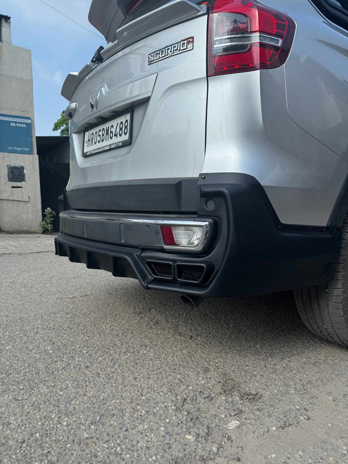 GT Body Kit for Scorpio N - Dazzling Silver
