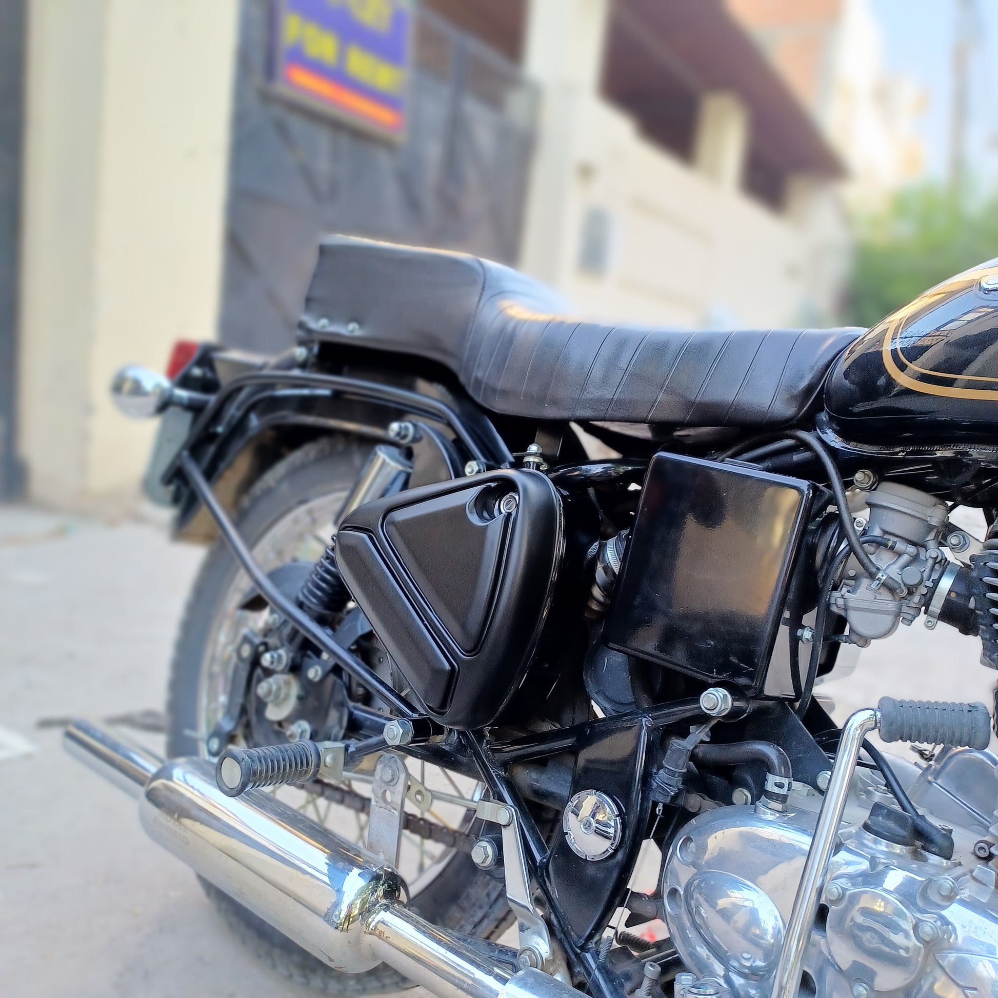 Classic 350 Accessories | Bullet Accessories | Modified Royal Enfield Classic 350 Bullet | Best RE Classic Bullet Modification | Stylish Tool Box Cover | Bull Buckle | Saiga Parts for Royal Enfield Classic Bullet Electra Standard