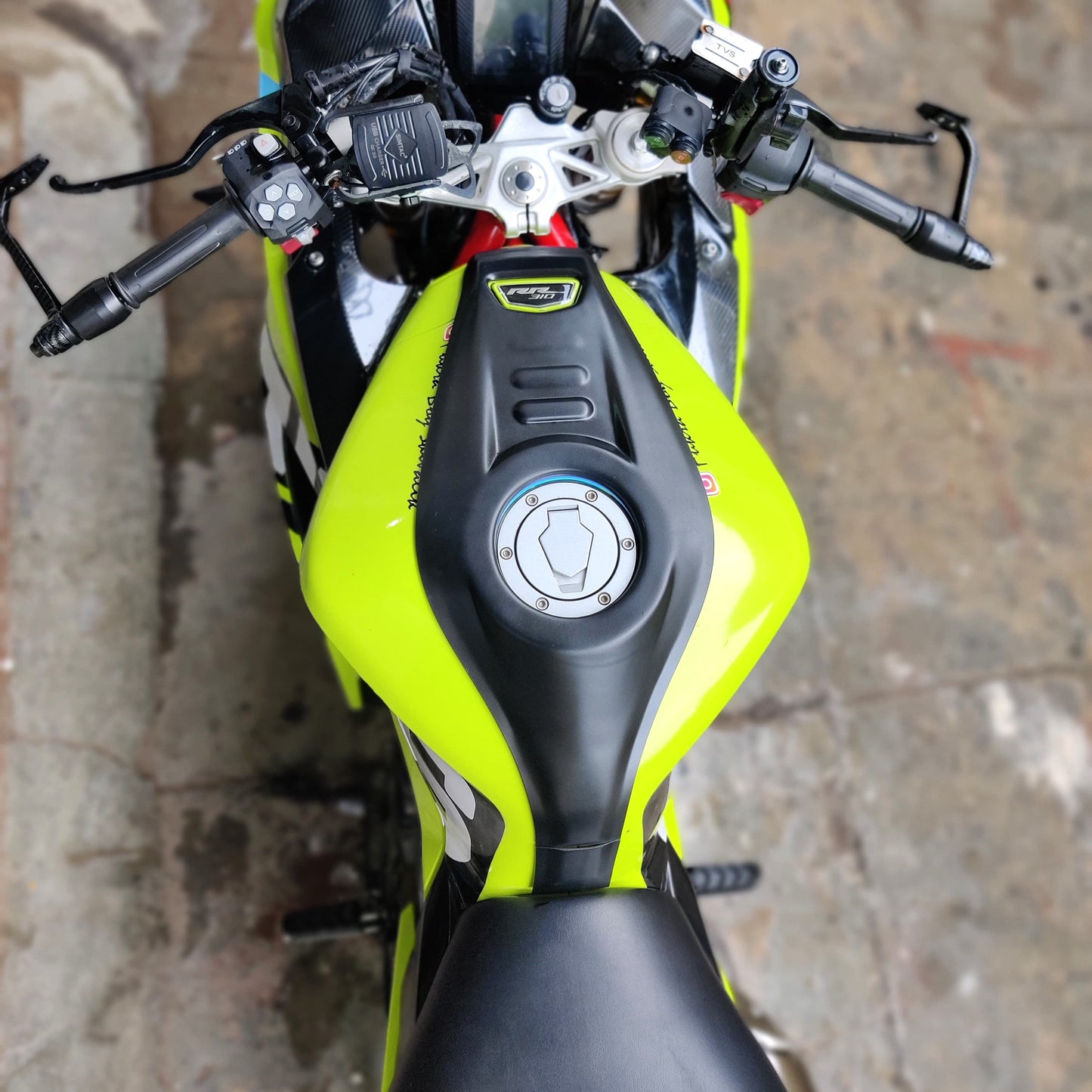 TankTie for BMW G310RR