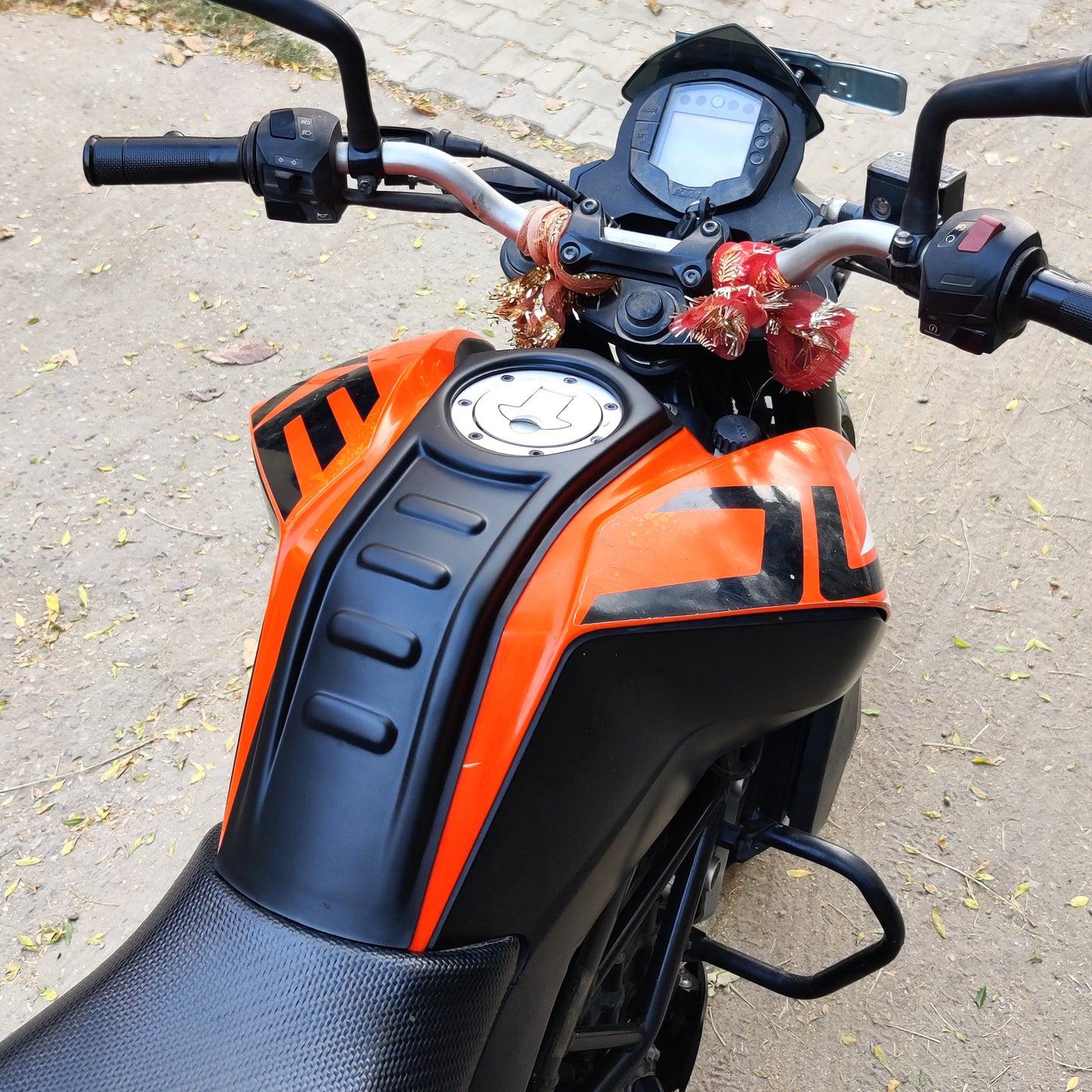 TankTie for KTM Duke (1st Gen)