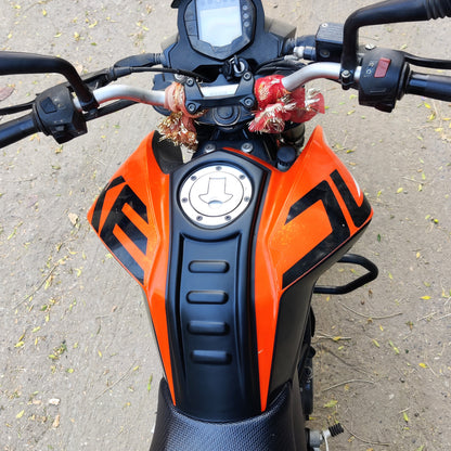 TankTie for KTM Duke (1st Gen)