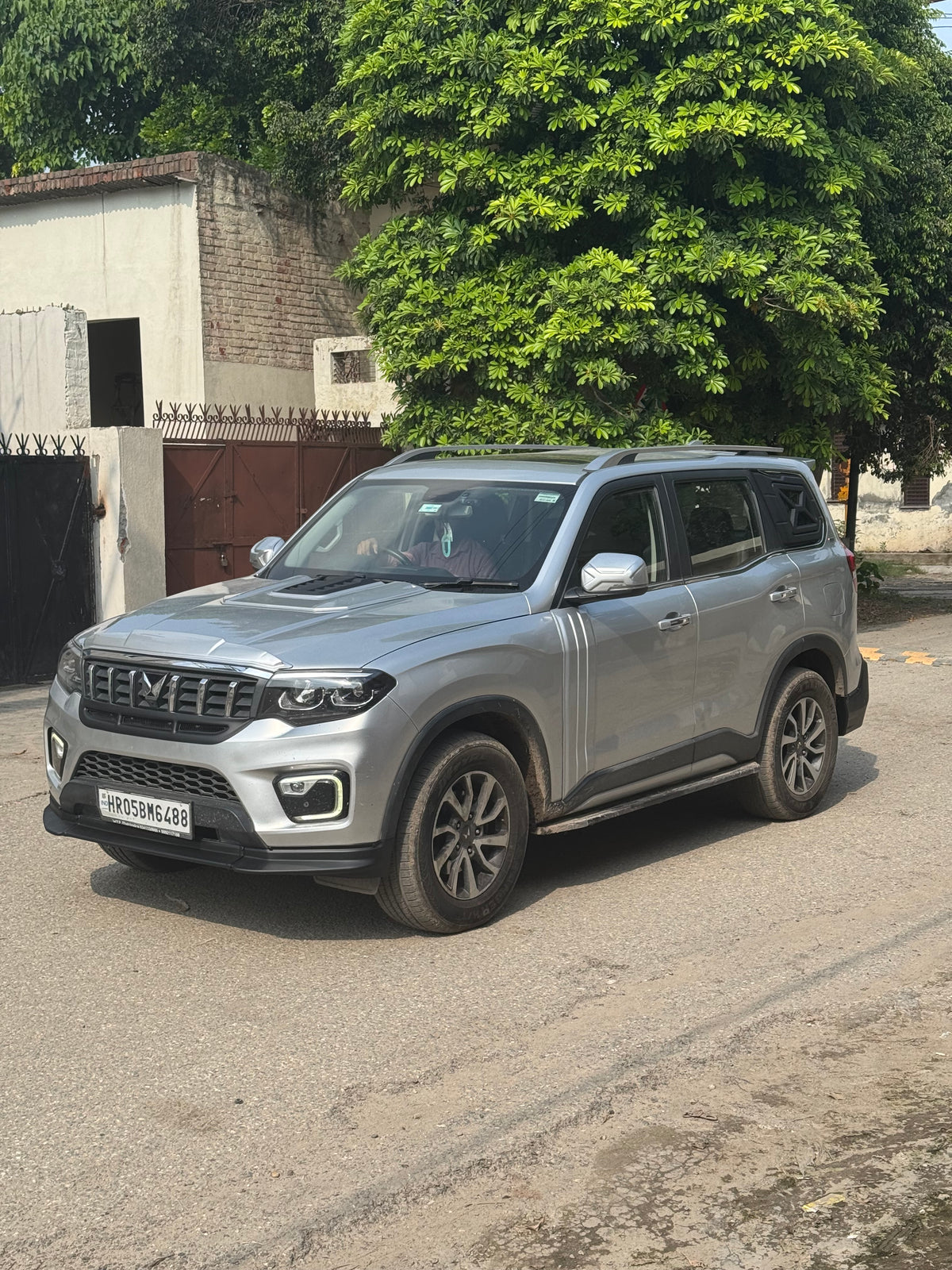 GT Body Kit for Scorpio N - Dazzling Silver