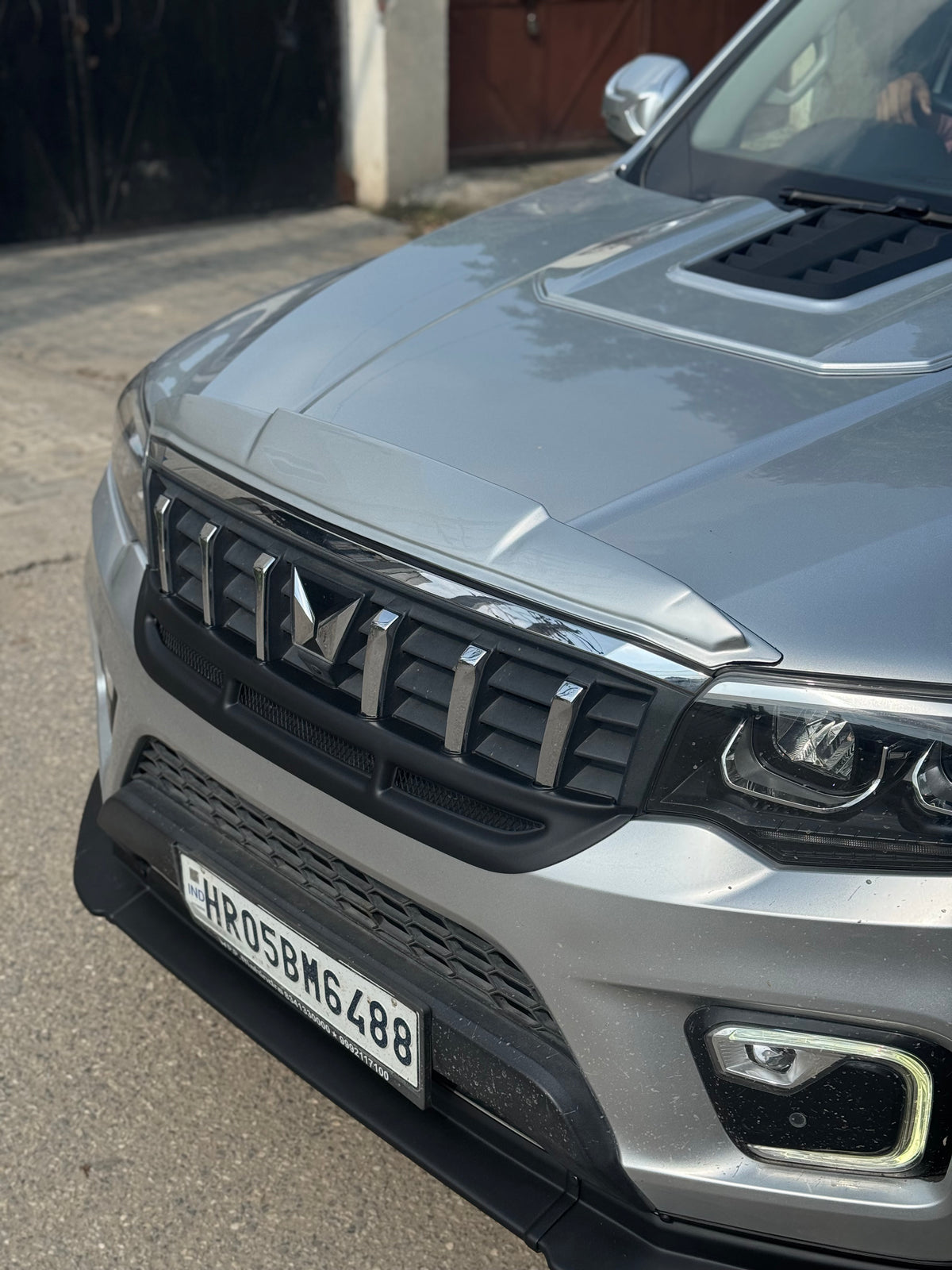 GT Body Kit for Scorpio N - Dazzling Silver