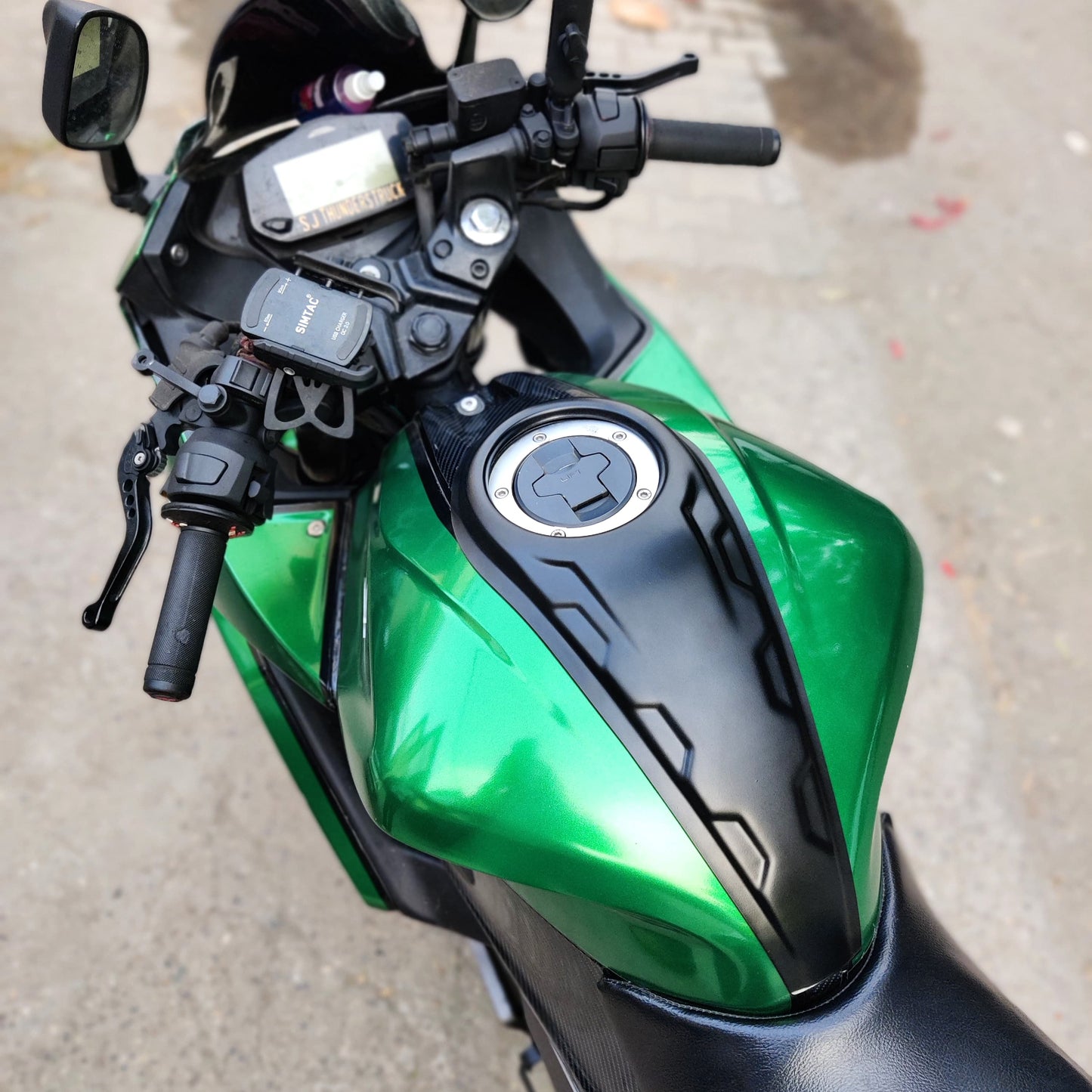 Suzuki Gixxer SF Accessories | Gixxer SF 250 |Modification | Modified | Tank Pad | Tank Cover | Tank Protector | Tank Protection