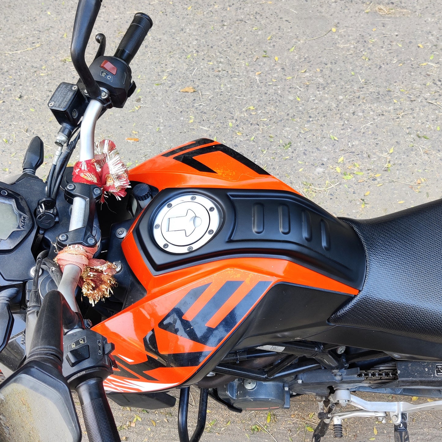 TankTie for KTM Duke (1st Gen)