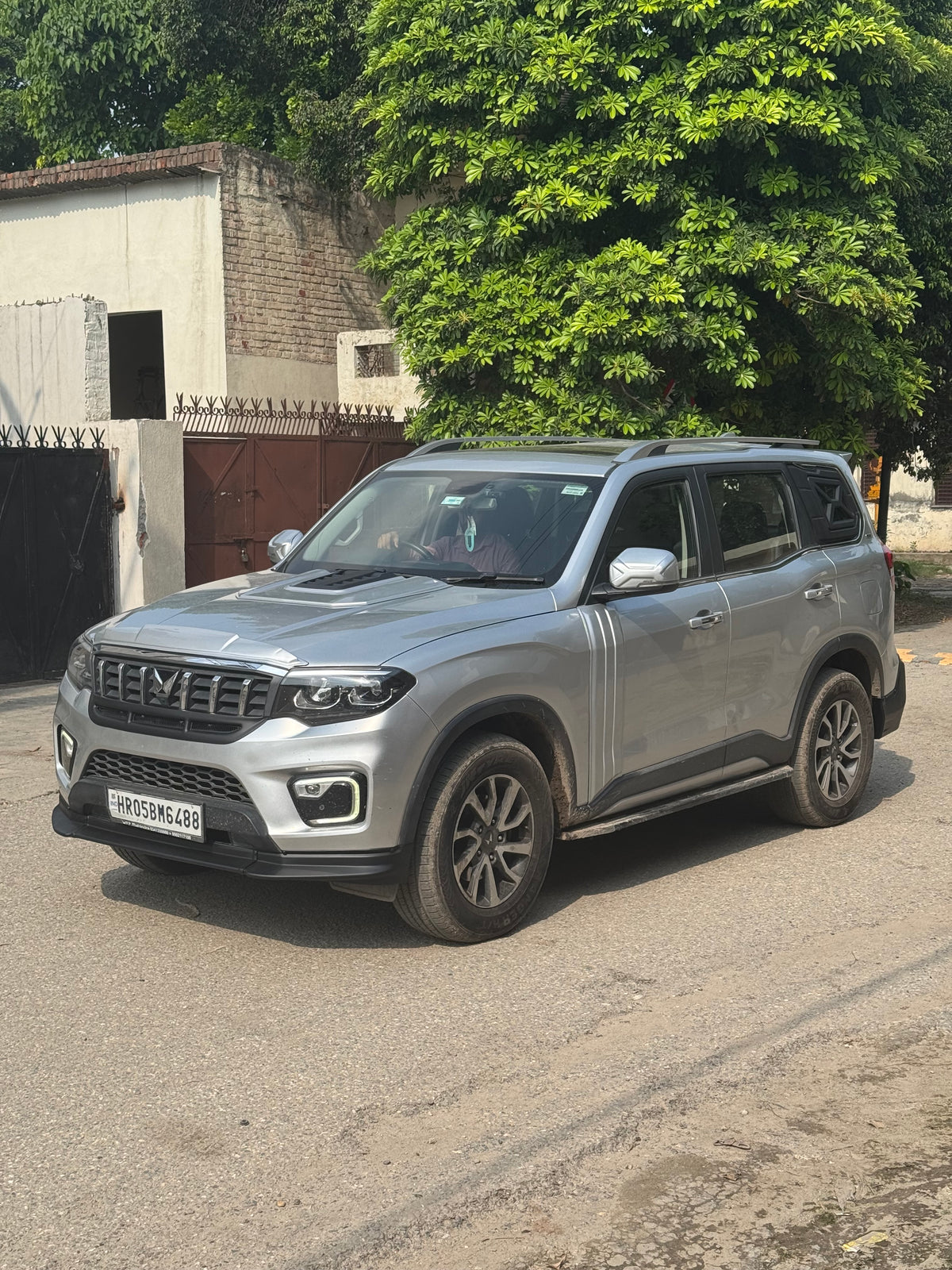 GT Body Kit for Scorpio N - Dazzling Silver