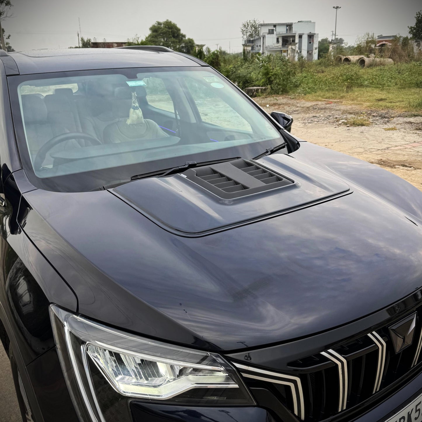 HoodScoop for Mahindra XUV700 - PreBook
