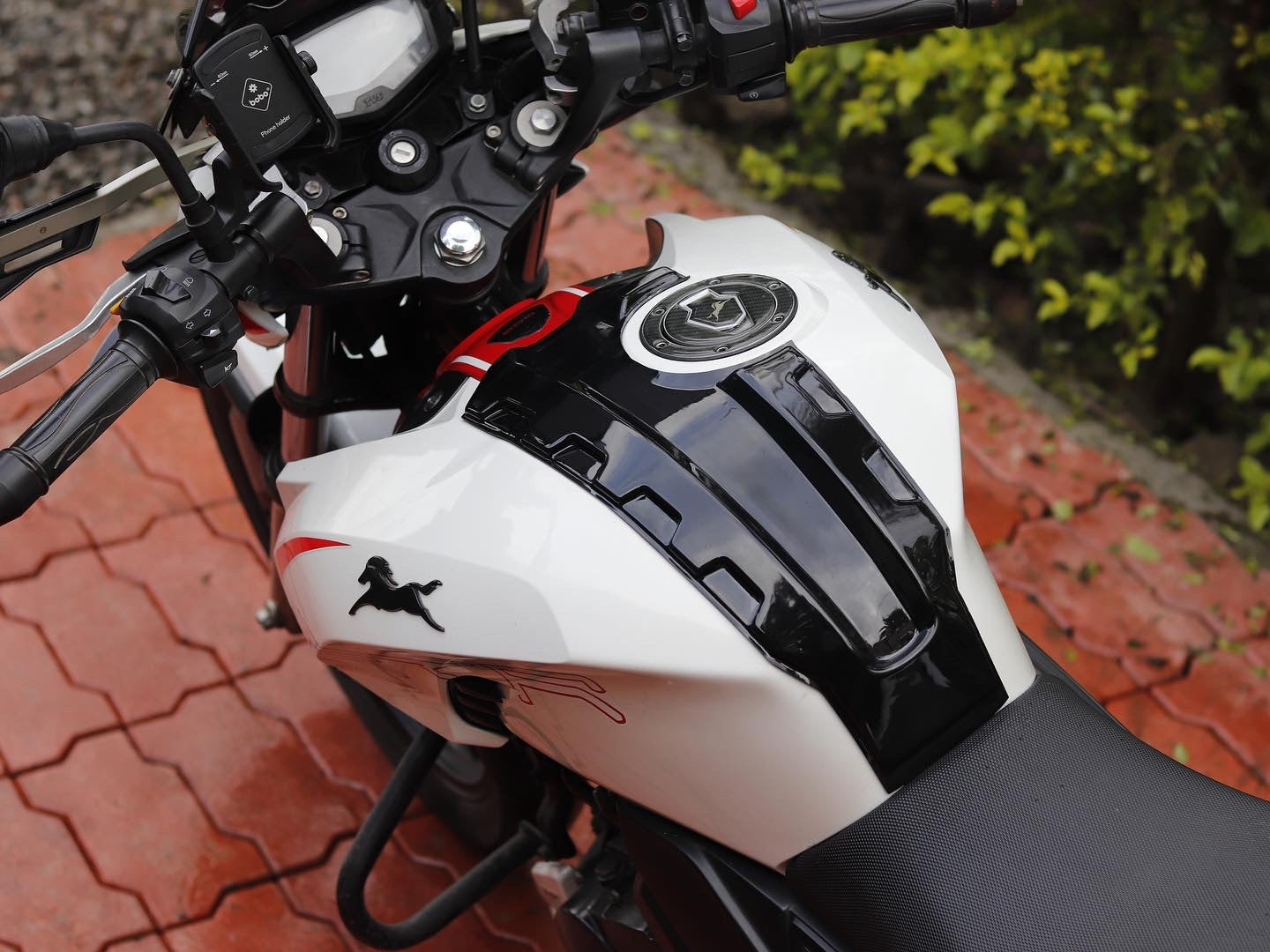 TVS Apache 4V Tank Protection | Best Tank Pad Cover | Tank Scratch Protection | Modified Looks | Apache 4V 200 | Apache 4V 160 | Saiga Parts Modification Accessories |