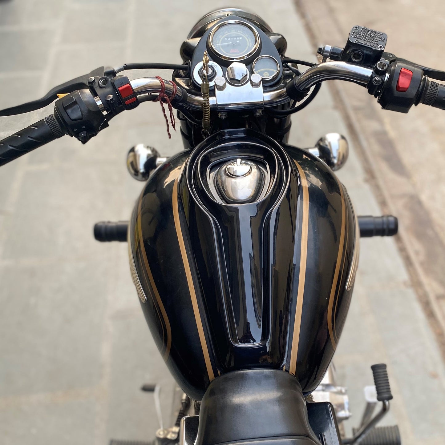 Royal Enfield Standard Tank Protection | Best Tank Pad Cover | Tank Scratch Protection | Modified Looks | Fits RE Bullet Standard | Saiga Parts Modification Accessories