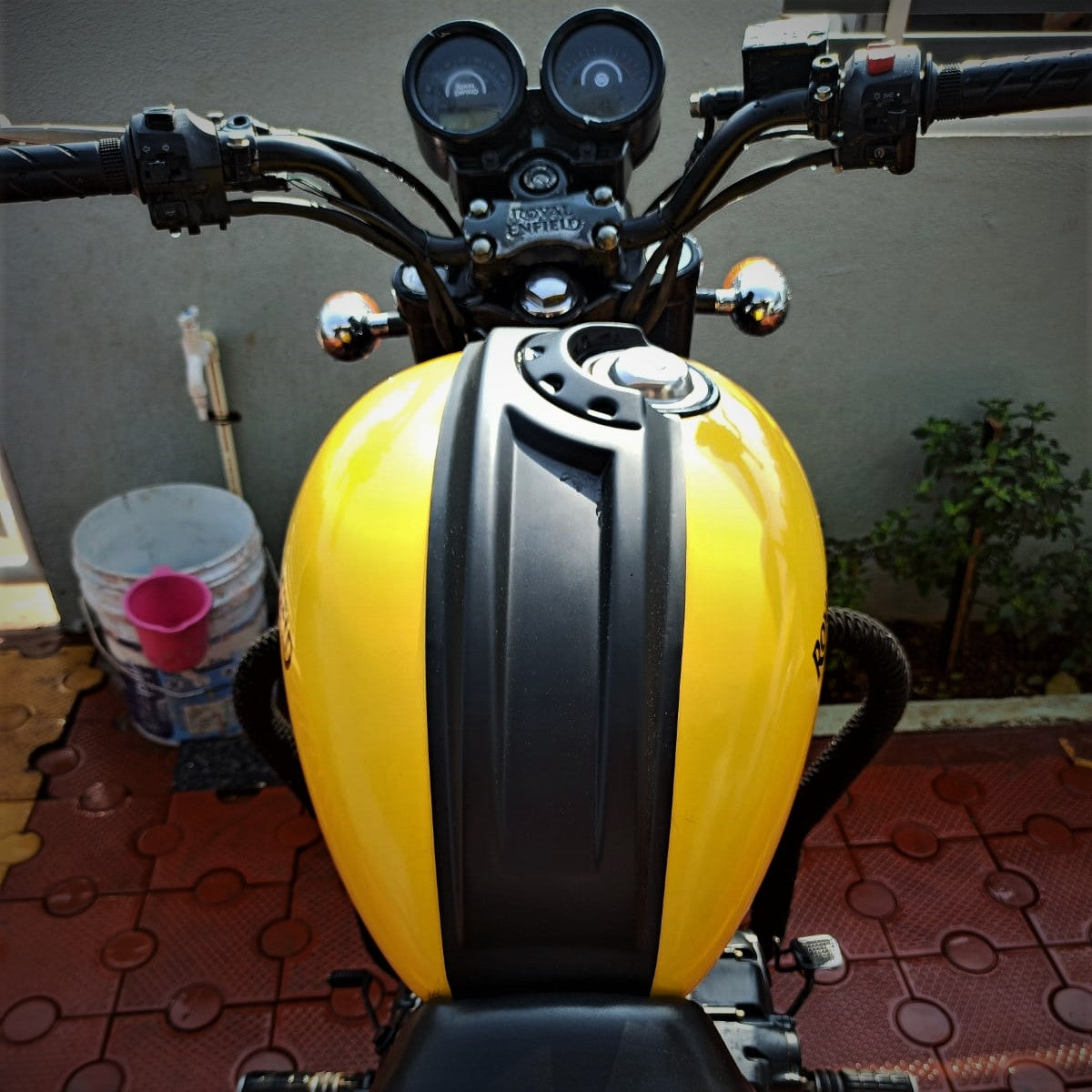 Royal Enfield Thunderbird Tank Protection | Best Tank Pad Cover | Tank Scratch Protection | Modified Looks | Fits RE Thunderbird X | Saiga Parts Modification Accessories