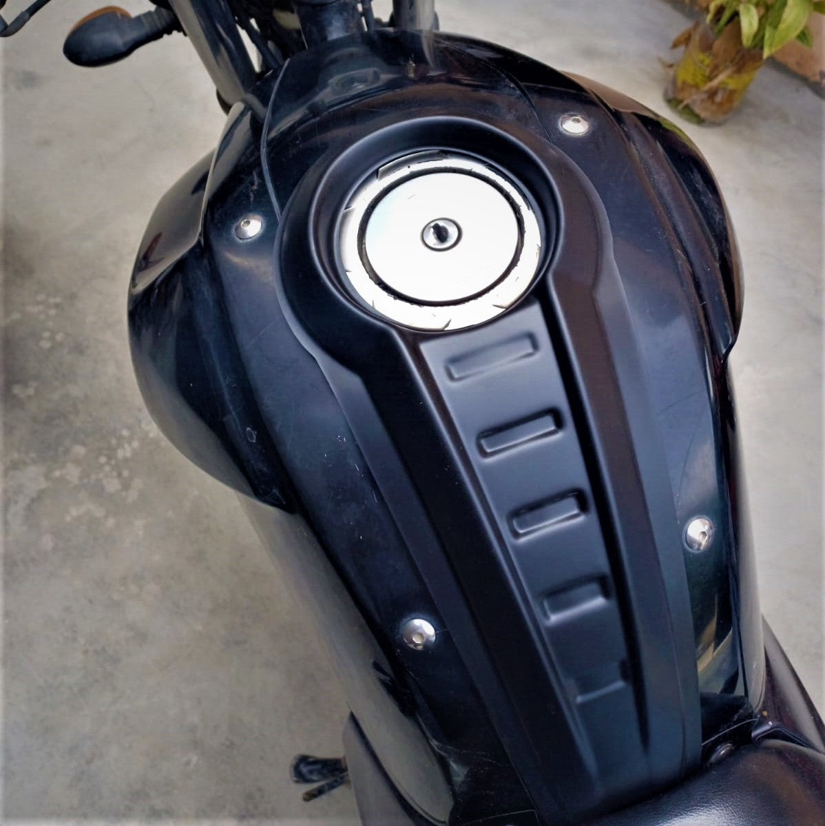 Yamaha FZ V1 Fazer V1 Tank Protection | Best Tank Pad Cover | Tank Scratch Protection | Modified Looks | Saiga Parts Modification Accessories